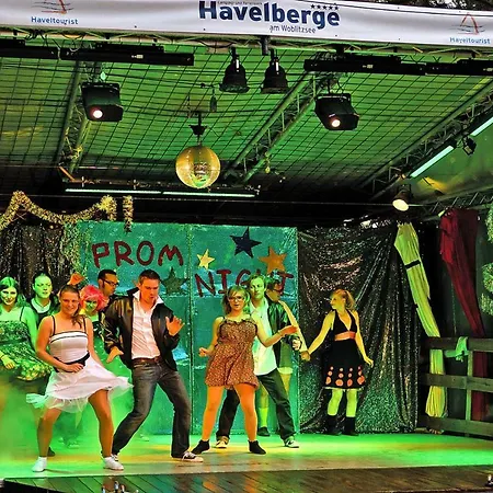 Holiday And Camping Park Havelberge Am Woblitzsee - Dms02124-mya * Userin